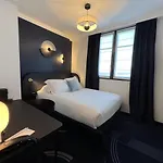 Western Crystal, Hotel,bar & 4* Νανσύ
