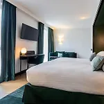 Western Crystal, Hotel,bar & Ξενοδοχείο