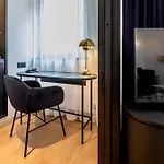 Ξενοδοχείο Western Crystal, Hotel,bar & Νανσύ