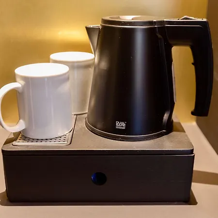 Western Crystal, Hotel,bar &