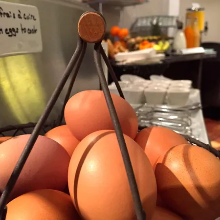 Western Crystal, Hotel,bar & 南锡