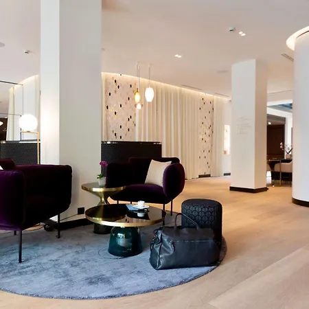 Western Crystal, Hotel,bar & 酒店 南锡