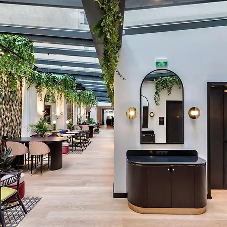Ξενοδοχείο Western Crystal, Hotel,bar & 4*