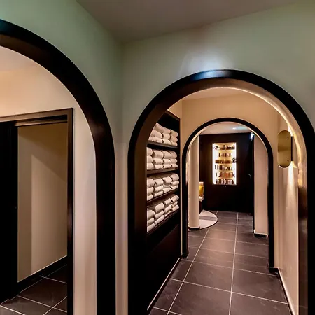 Western Crystal, Hotel,bar & 4* Nancy