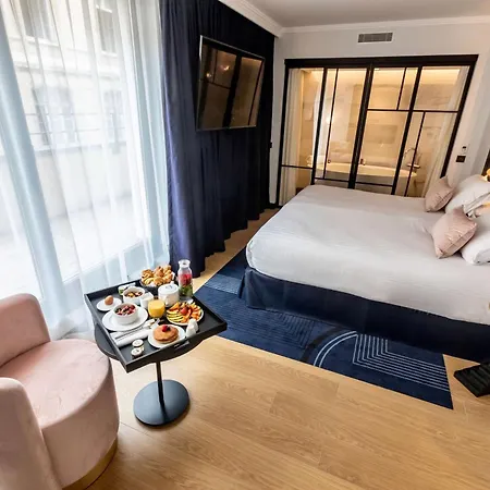 Western Crystal, Hotel,bar & Hotel 4*