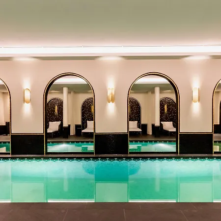 Ξενοδοχείο Western Crystal, Hotel,bar & Νανσύ