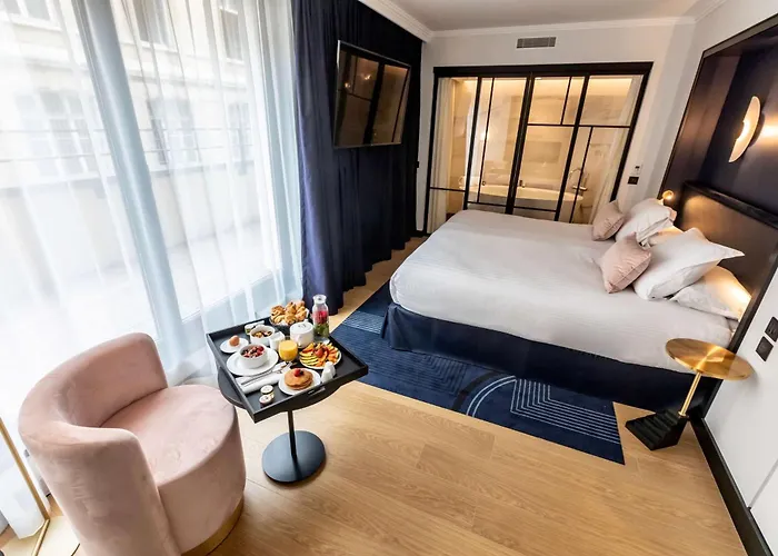 Western Crystal, Hotel,bar & ホテル 4*