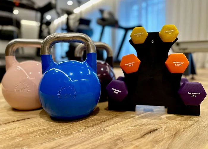 فندق Western Crystal, Hotel,bar & 4*