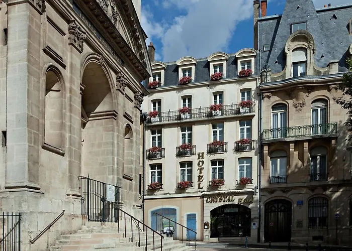 Western Crystal, Hotel,bar & 4*